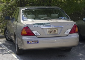 106-0836 VANITY.jpg